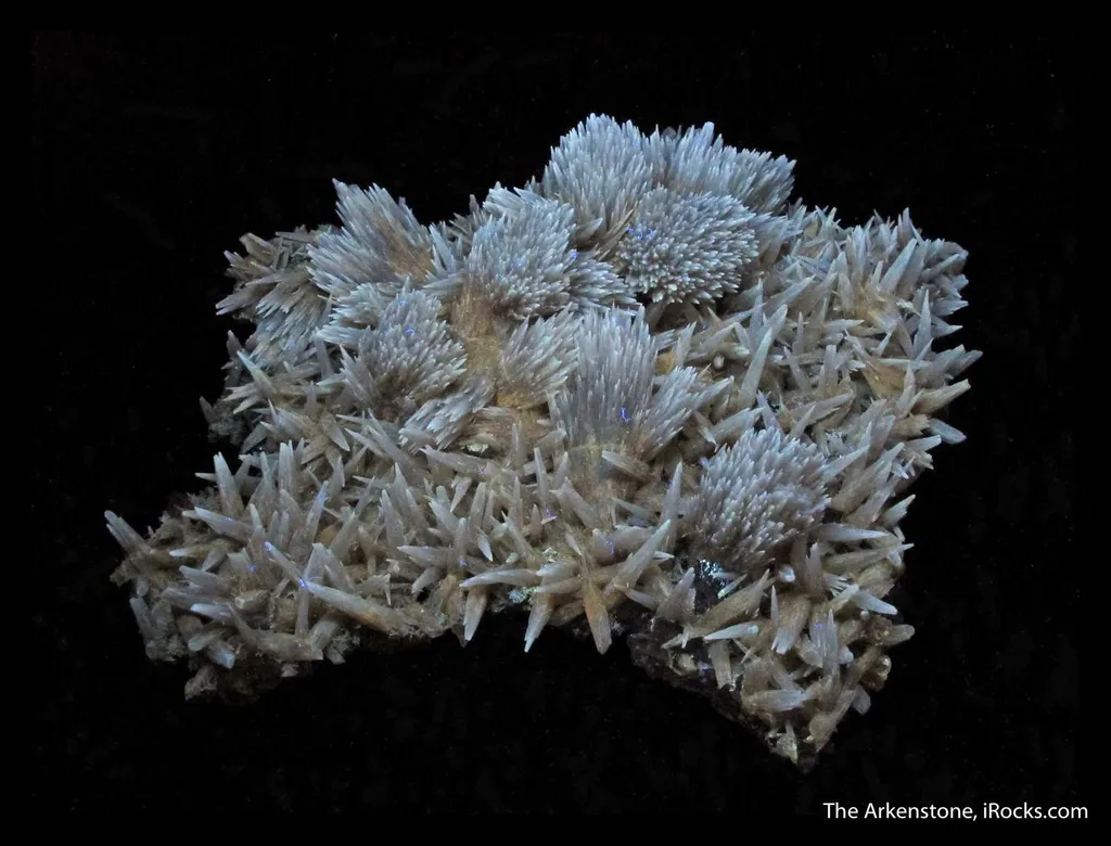 Calcite (fl) on Fluorite - image 5