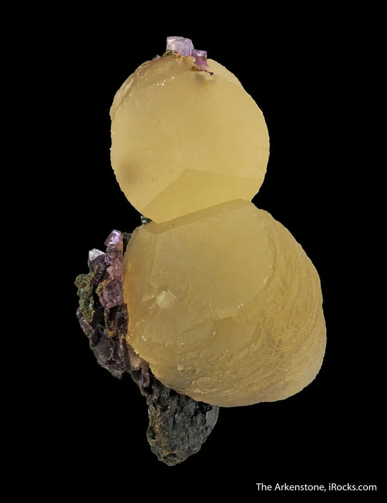 Calcite (fl) with Fluorite and Sphalerite image