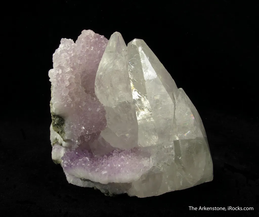 Calcite (fluor.) on Quartz var. Amethyst - image 4