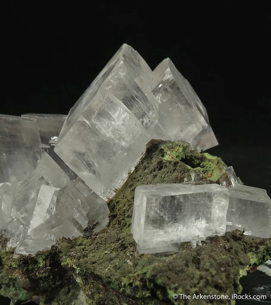 Calcite (fluorescent) - image 11