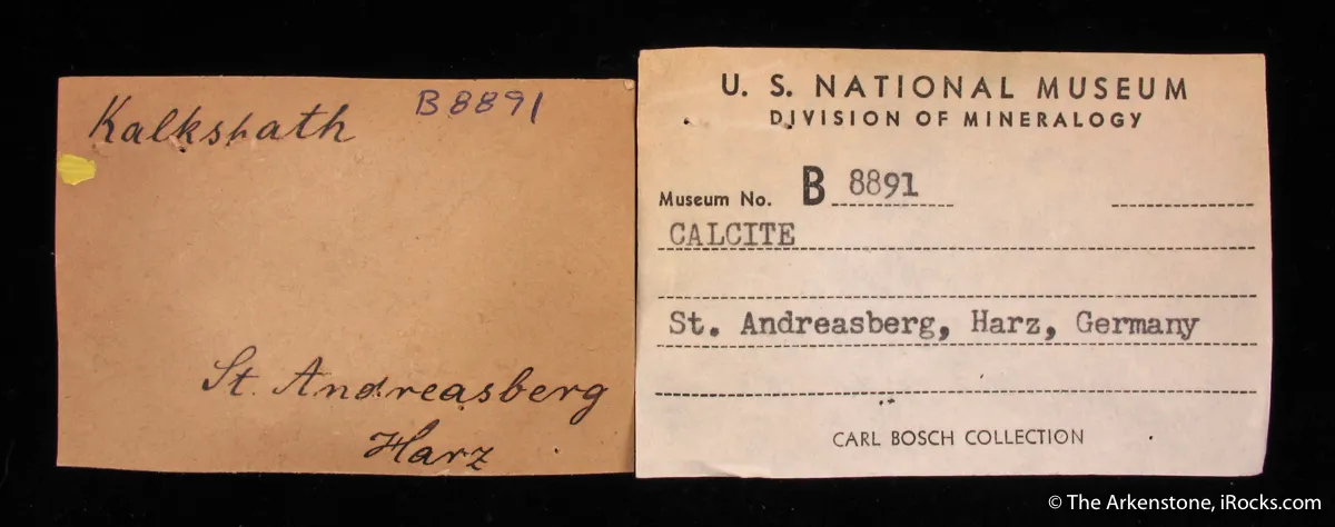 Calcite (fluorescent and twinned) - image 5