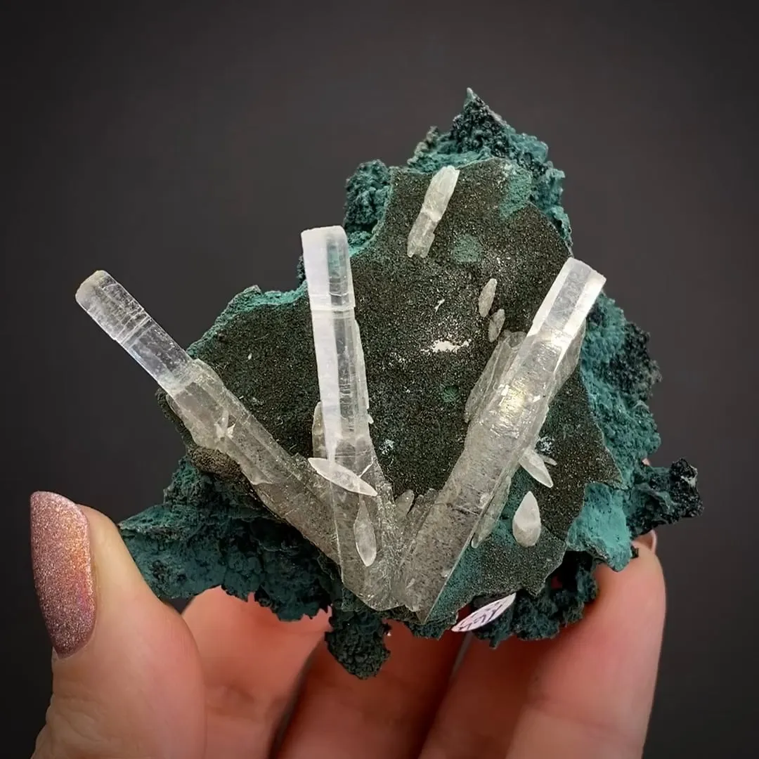 Calcite (fluorescent) on basalt - image 2