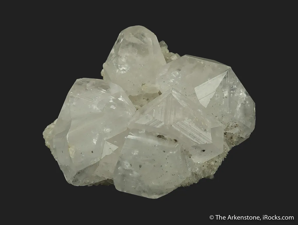 Calcite (fluorescent) on Quartz image