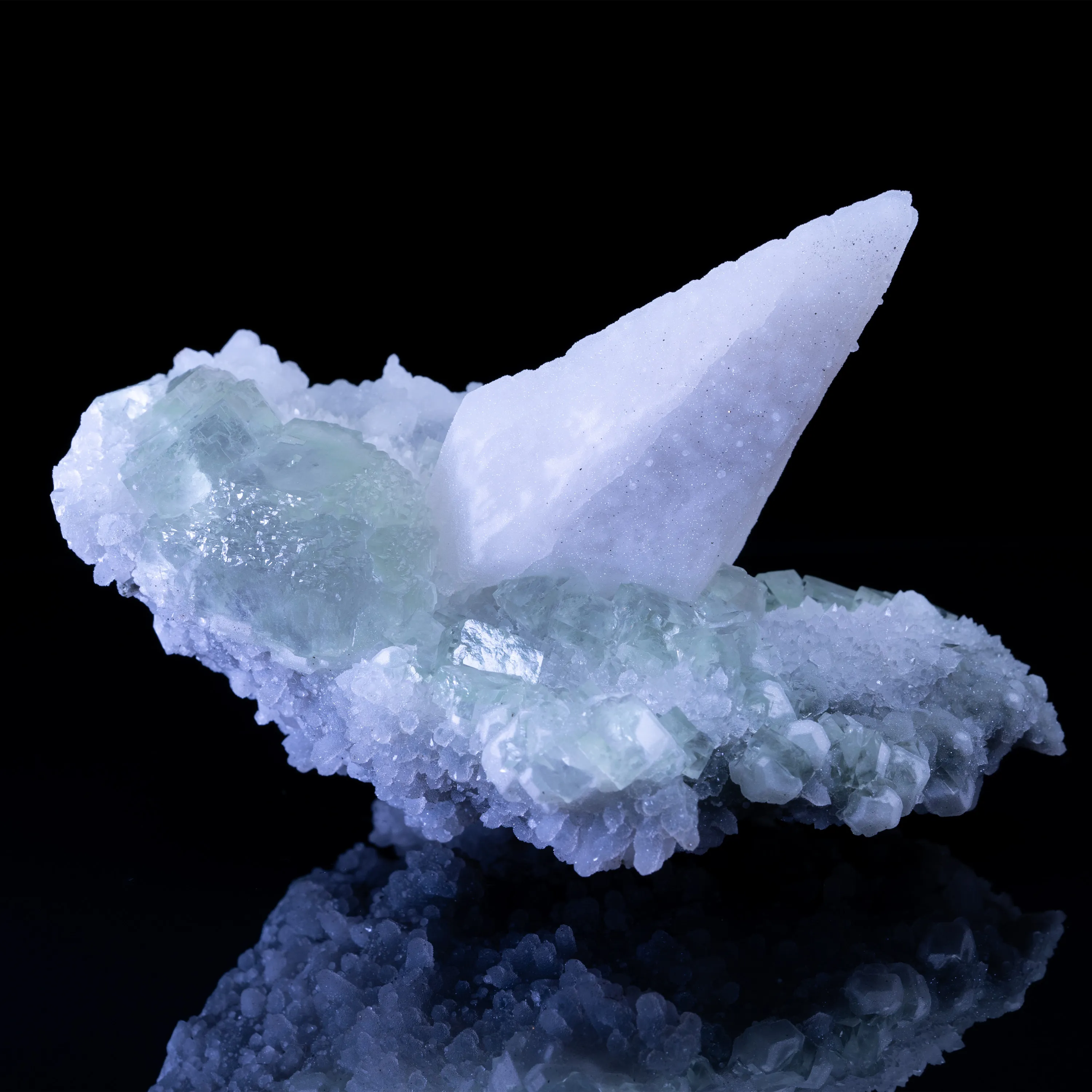 Calcite, Fluorite, Quartz from China, Fujian, Quanzhou - image 2