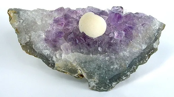 Calcite, Fluorite, Quartz (Var: Amethyst) image