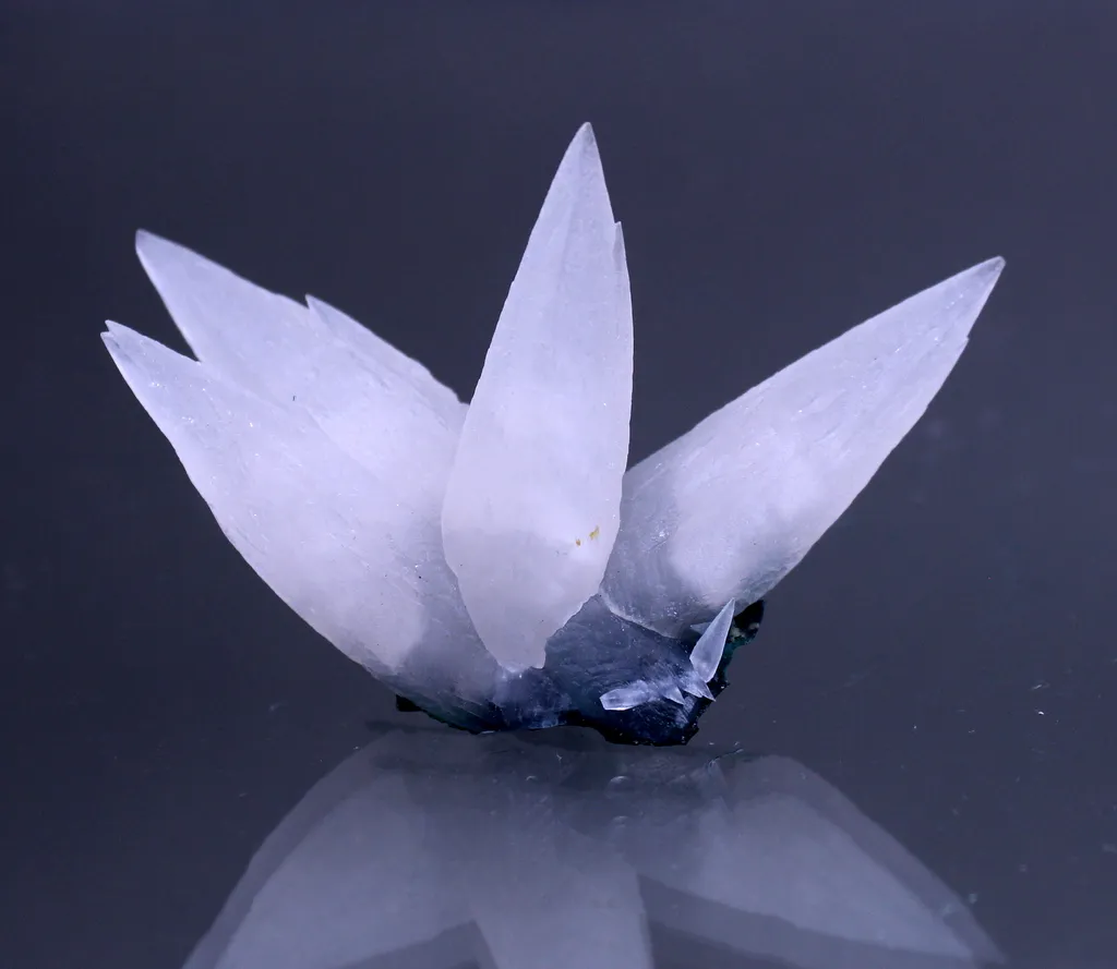 Calcite from Brésil, Rio Grande do Sul, Iraí image