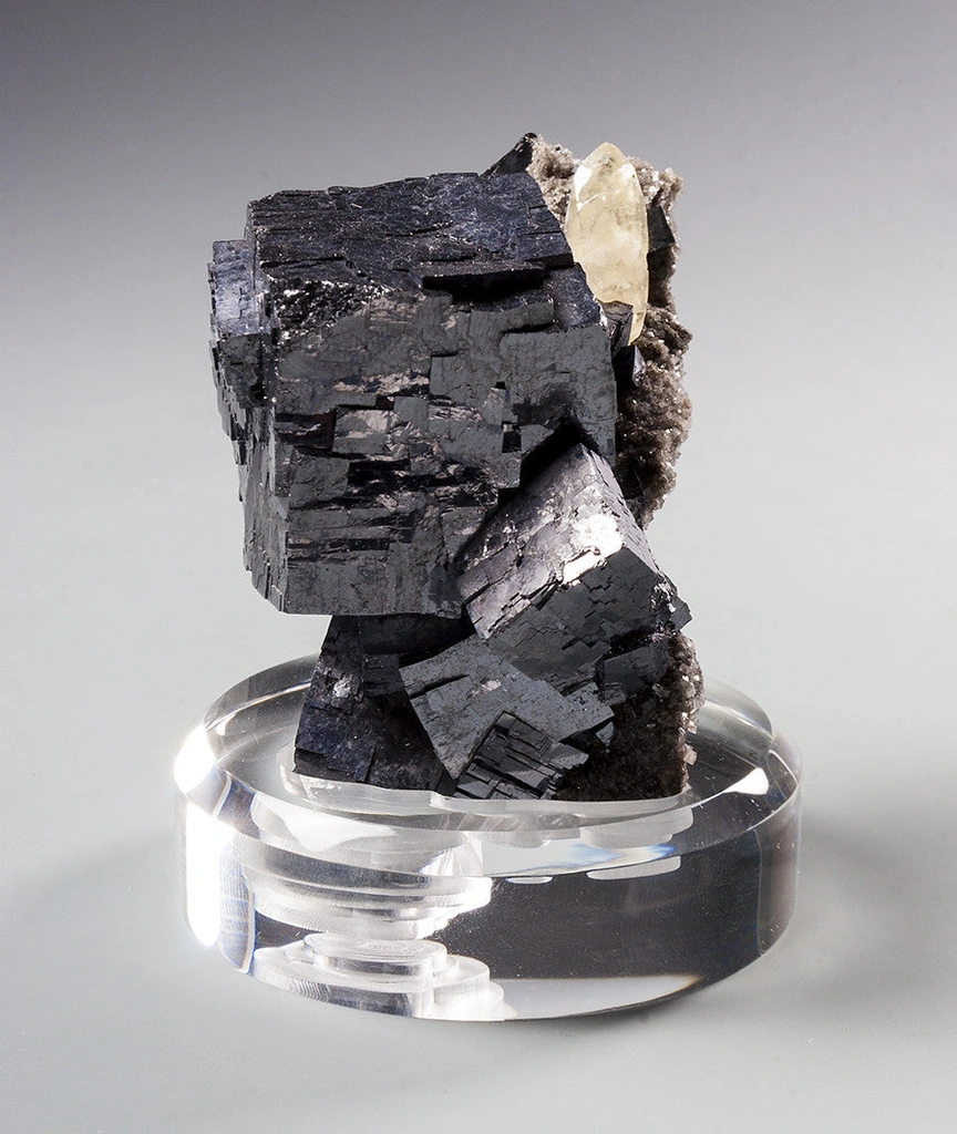 Calcite from Buick Mine, Missouri, USA image