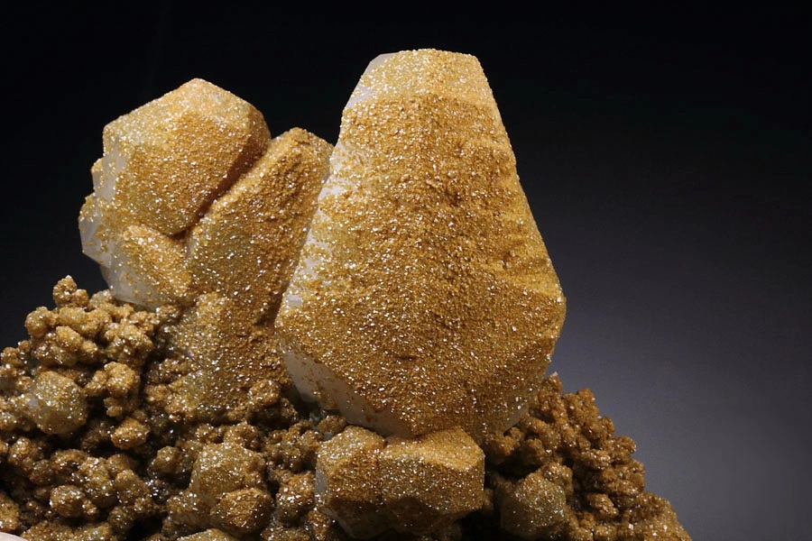 CALCITE from Bulgaria, Plovdiv Province, Laki Municipality, Djurkovo Complex, Djurkovo mine - image 5