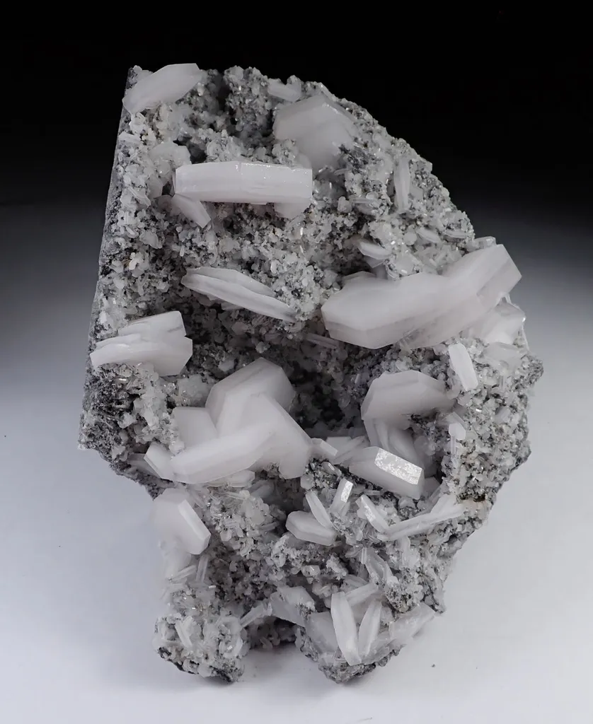 Calcite from China, Fujian, Zhudi lead-zinc mine, Zhudi Village, Liancheng County, Longyan Prefectur - image 5
