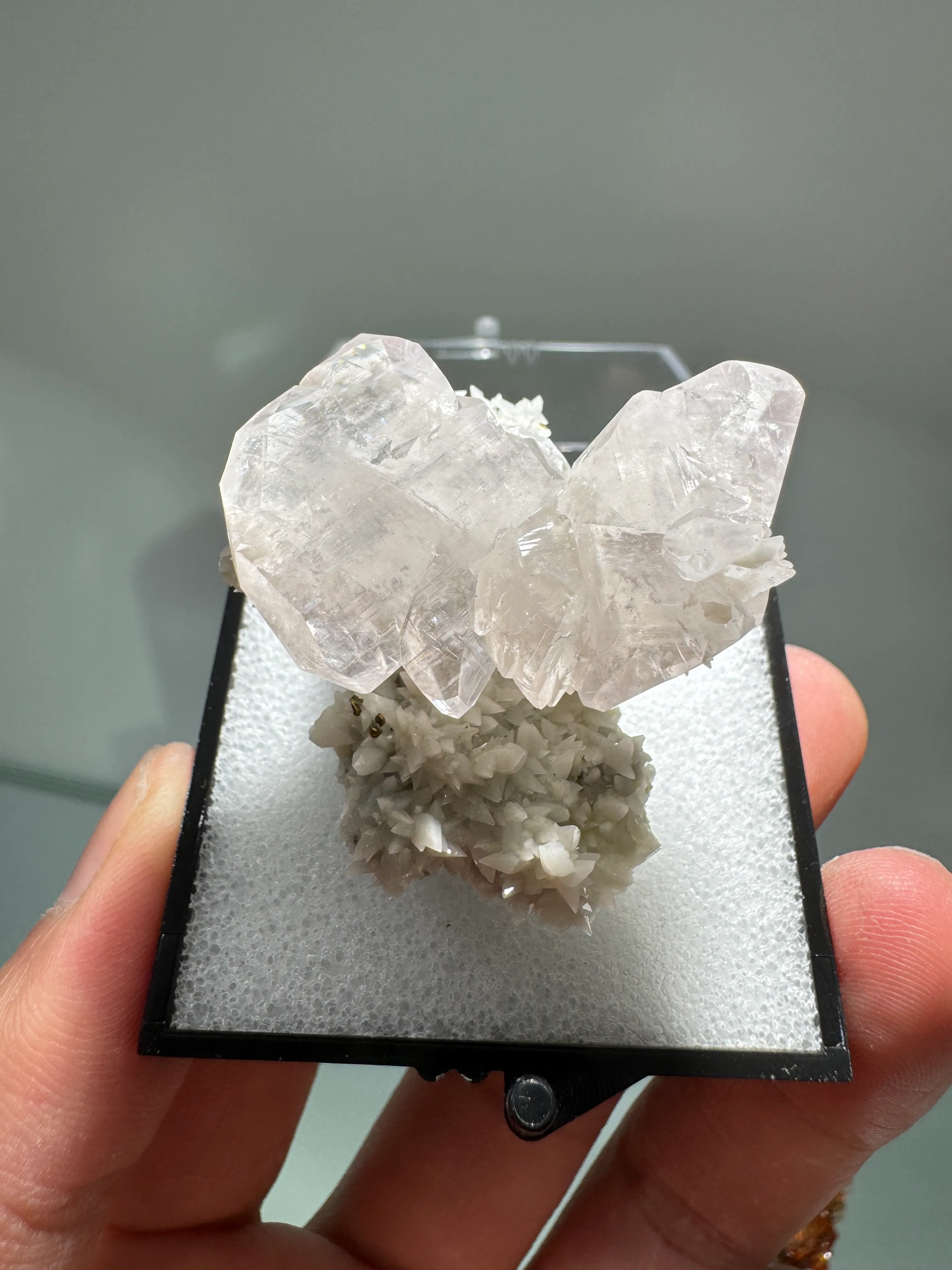 Calcite from China, Hubei, Huangshi, Daye Co., Fengjiashan Mine - image 2