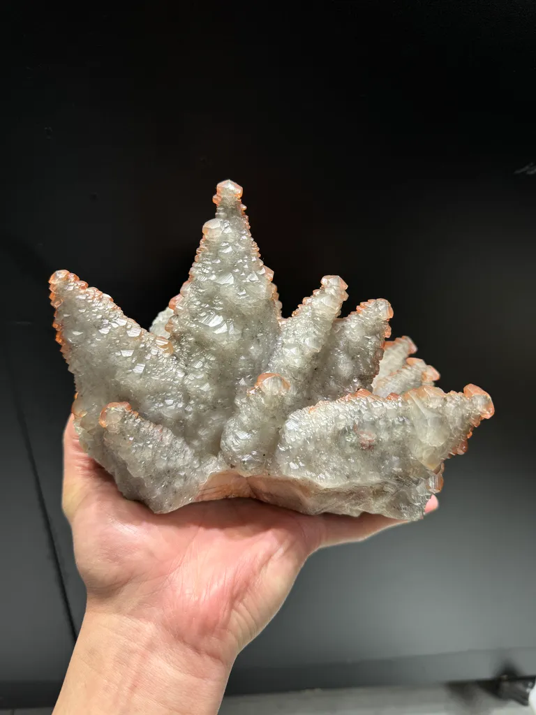 Calcite from China, Hubei, Huangshi, Daye Co., Fengjiashan Mine image