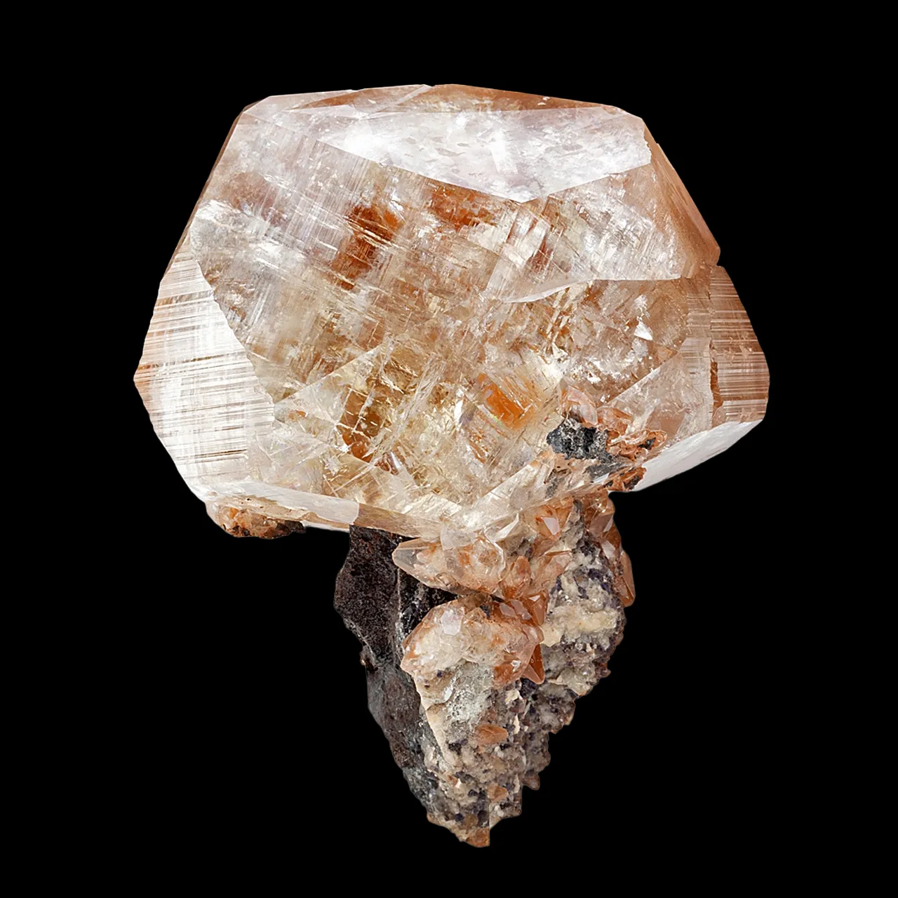 Calcite from China, Hubei, Huangshi, Daye Co., Tonglushan Mine - image 1