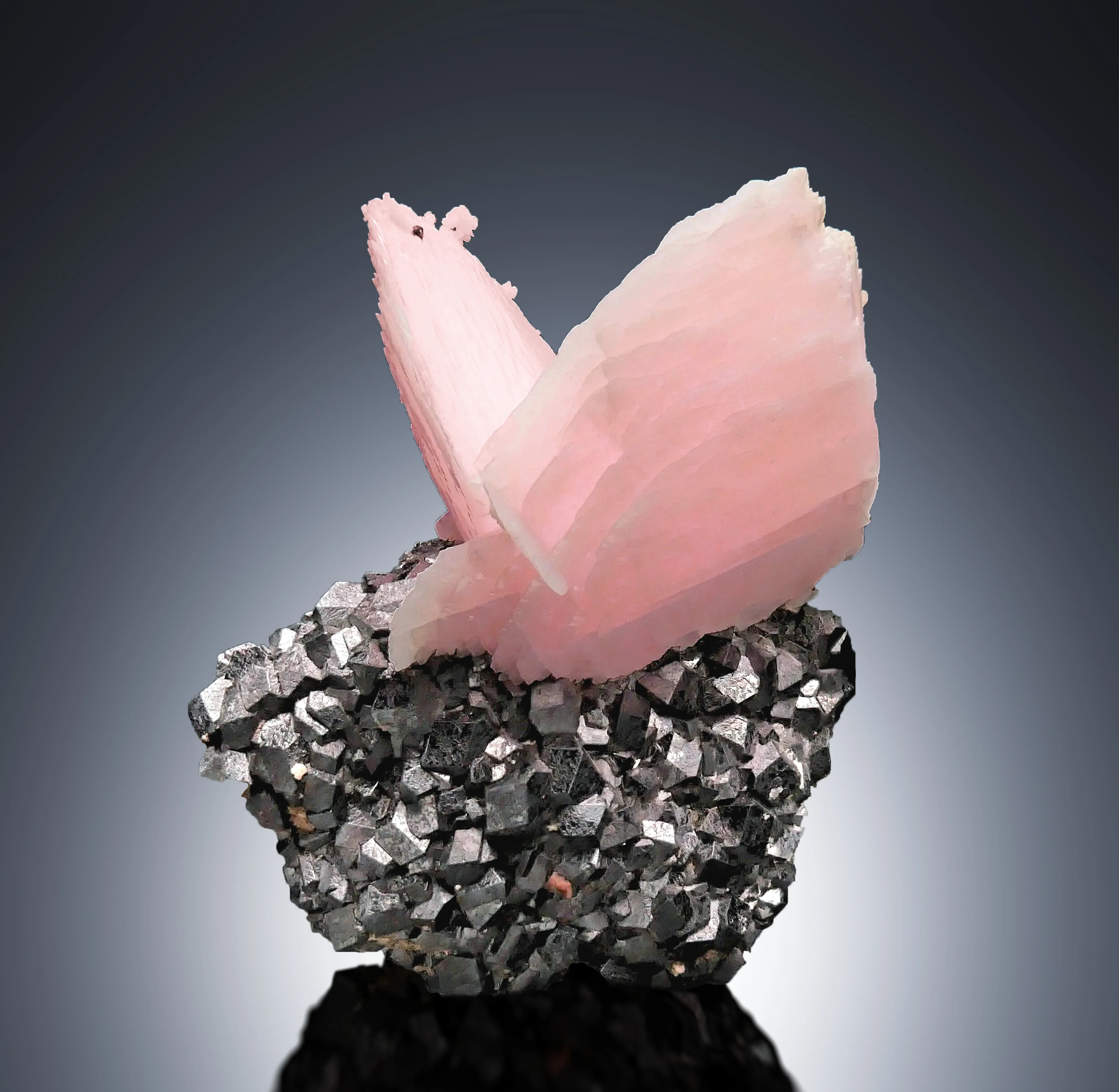 Calcite from China, Inner Mongolia, Chifeng City - image 1