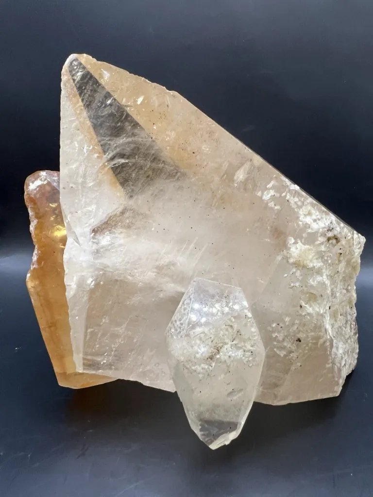 Calcite from Elmwood Mine - 10064 - image 3
