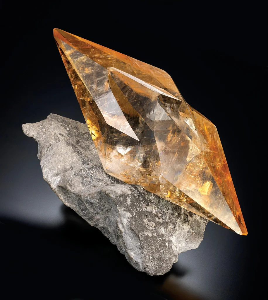 Calcite from Elmwood Mine, Tennessee, USA image