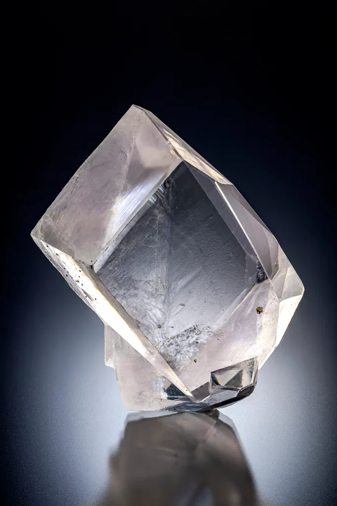 Calcite from Empire State No. 2 Mine, Balmat, New York, USA image