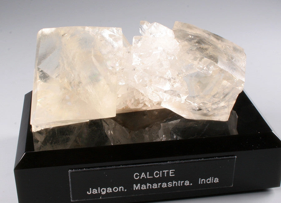Calcite from Jalgaon District, Nashik Division, Maharashtra, India image