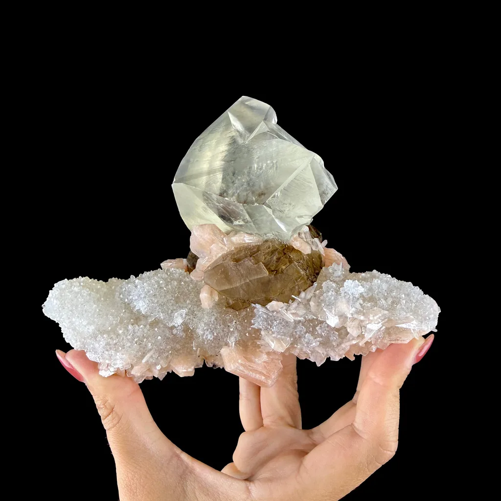 Calcite from Jalgaon, Jalgaon District, Nashik Division, Maharashtra, India - image 8