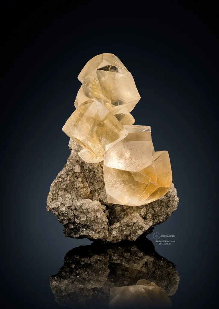 Calcite from Kazakhstan, Kostanay Region, Rudny, Sokolovskoe Iron Mine image