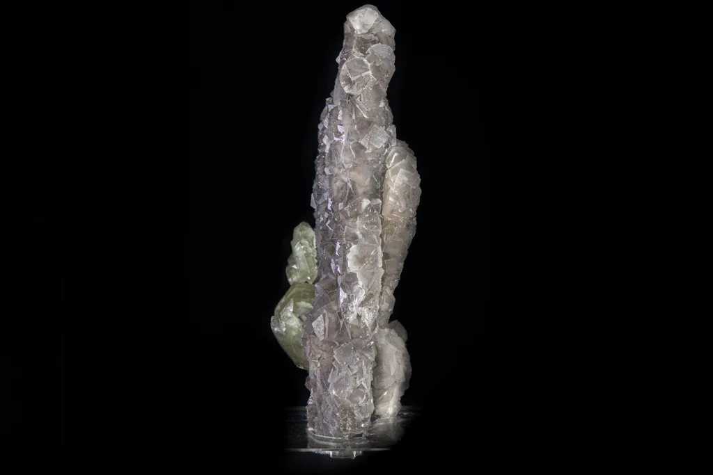 Calcite from Kharan District, Balochistan, Pakistan - image 4