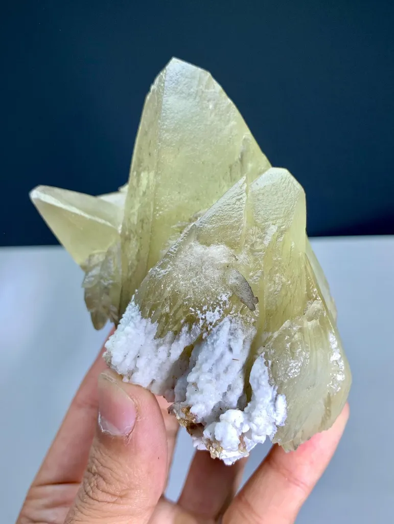 Calcite from Pakistan - image 3