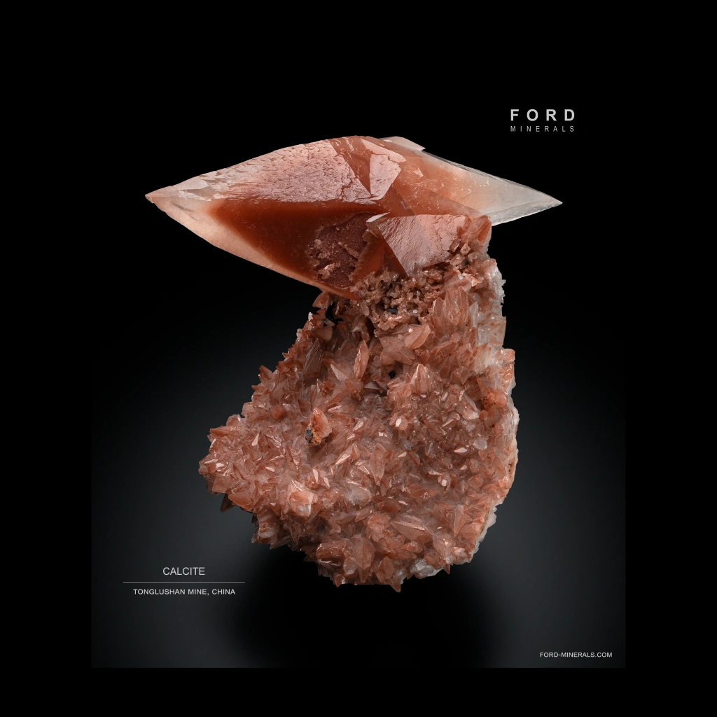 Calcite from Tonglushan Mine, Daye Co., Huangshi, Hubei, China image