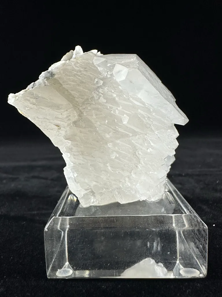 Calcite from UK, England, Westgate, Cambokeels Mine - image 2