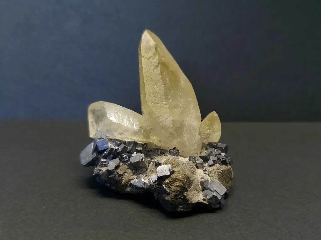 Calcite from USA, Missouri, Sweetwater Mine