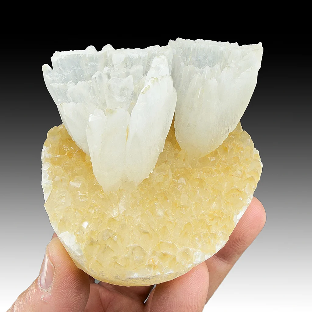Calcite from Wenshan, Yunnan, China - image 1