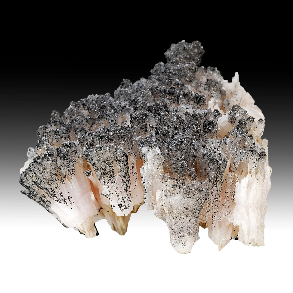 Calcite from Wessels Mine, Northern Cape, South Africa - image 1