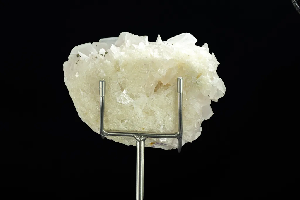 Calcite from Yaogangxian Mine, Hunan, China - image 3
