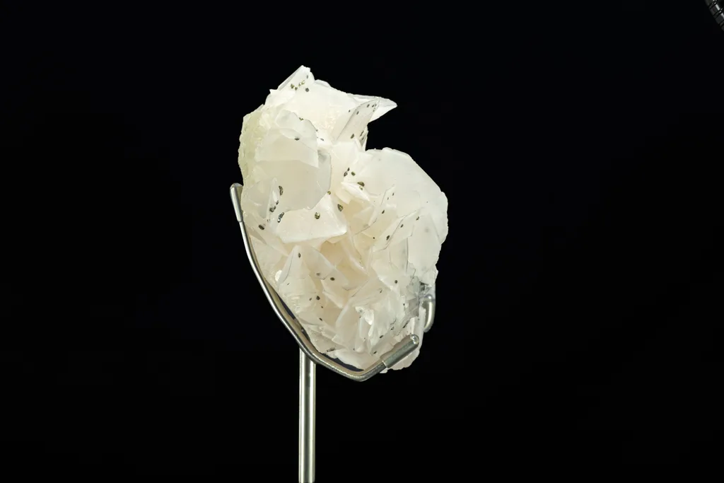 Calcite from Yaogangxian Mine, Hunan, China - image 4