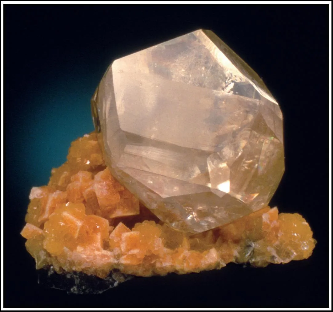 Calcite, Gmelinite, Stellerite - image 1