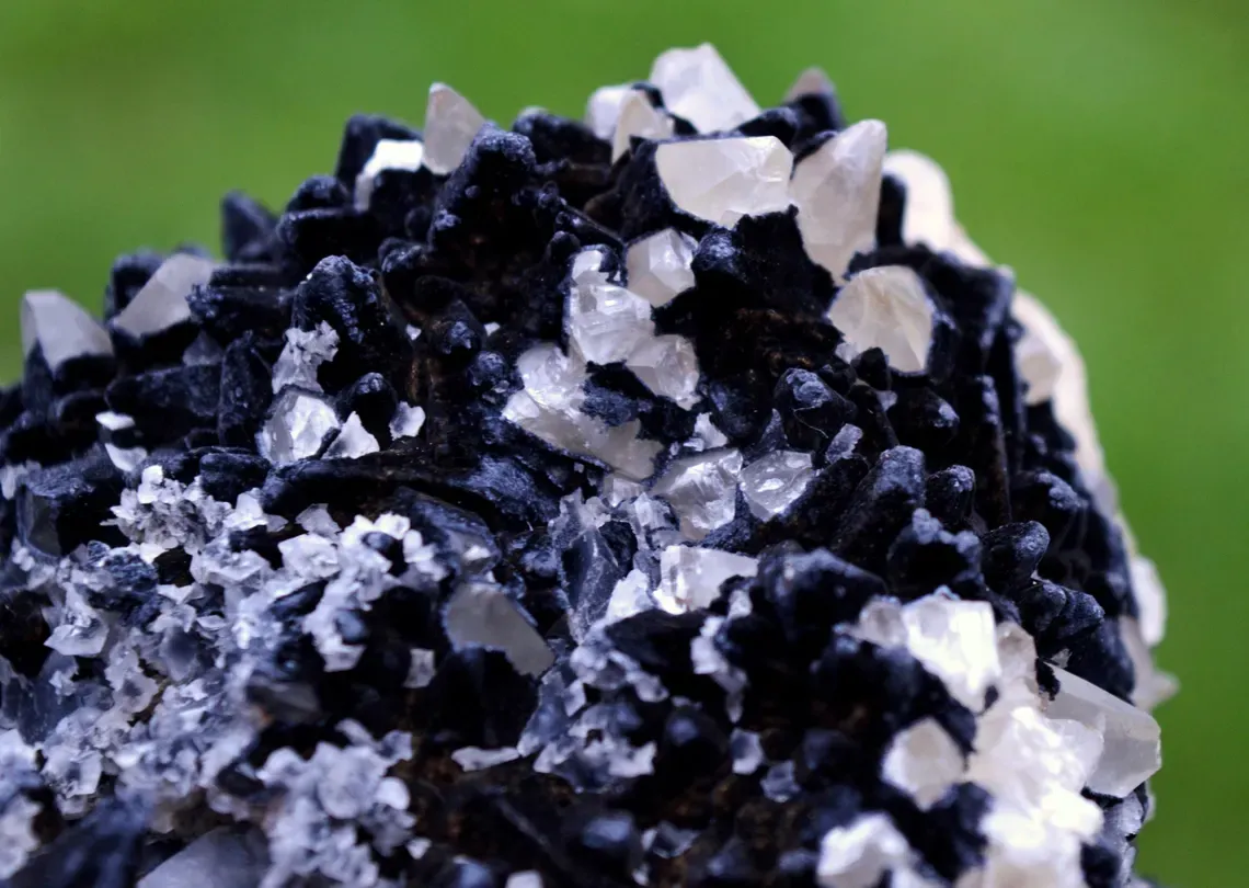 Calcite & Goethite 1470 grams - Col d’Engeyresque, Verrières, Millau, Aveyron, Occitanie, France - image 8