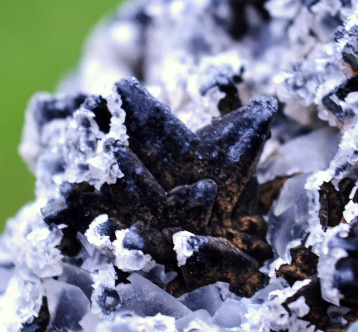 Calcite & Goethite 1470 grams - Col d’Engeyresque, Verrières, Millau, Aveyron, Occitanie, France - image 9