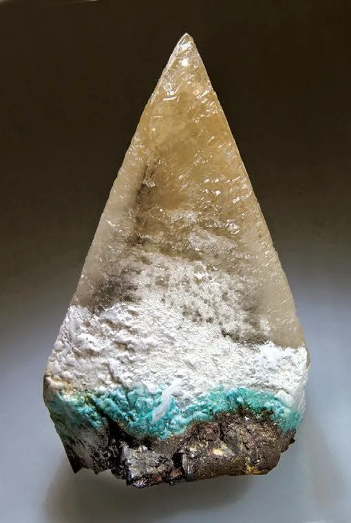 Calcite, Gypsum, Ktenasite, Sphalerite, Chalcopyrite image