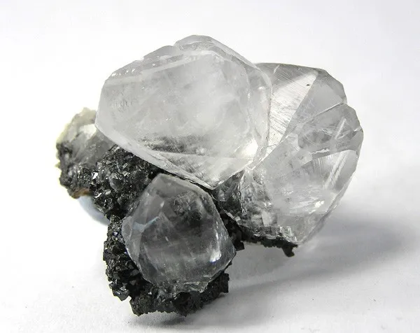 Calcite, Ilvaite image