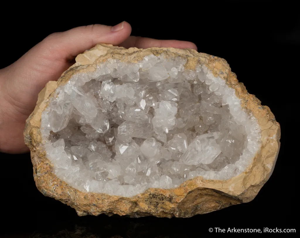 Calcite in geode image