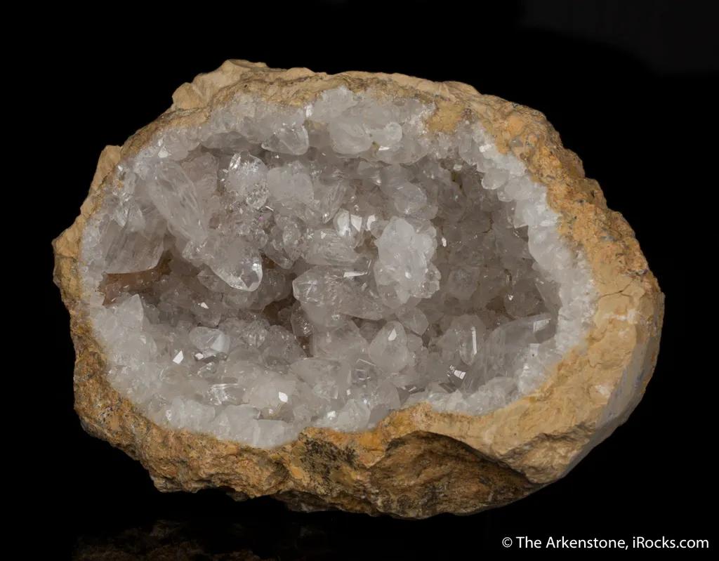 Calcite in geode - image 4