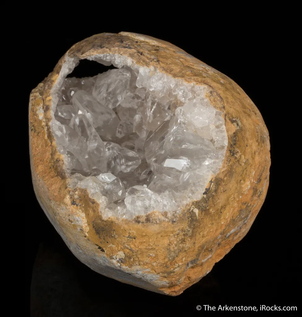Calcite in geode - image 3
