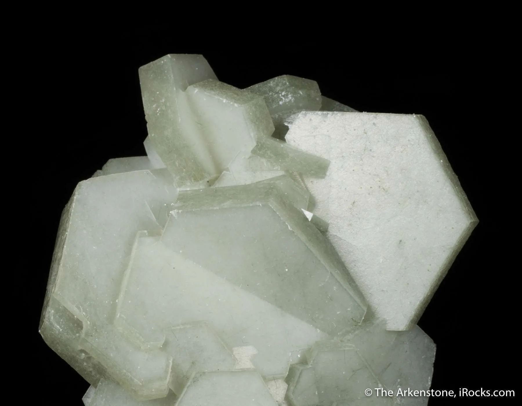 Calcite included by Hedenbergite - image 7