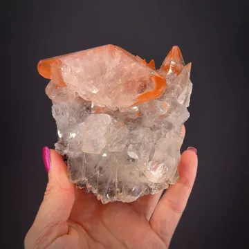 Calcite included by Hematite