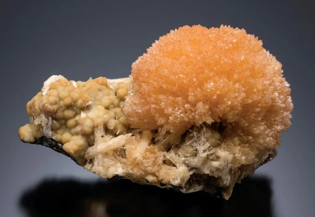 Calcite (Iron-rich), Aragonite image