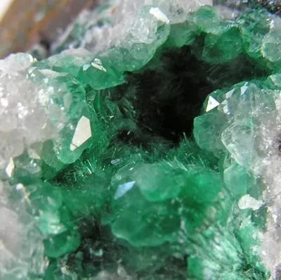 Calcite, Malachite, Brochantite - image 2