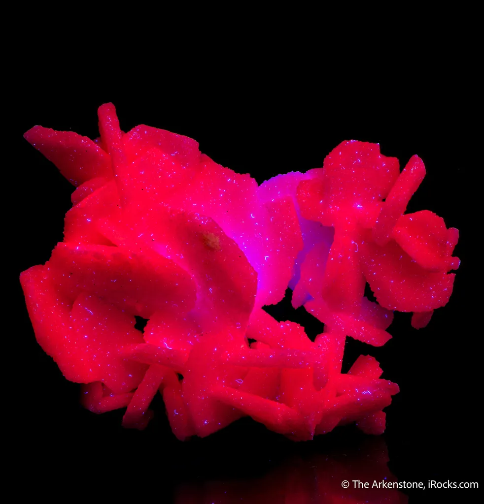 Calcite (Manganoan) - image 6