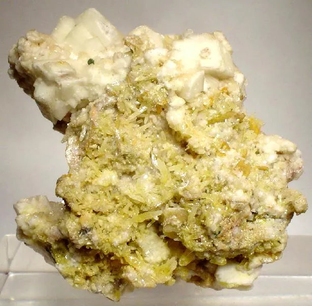 Calcite, Mimetite image