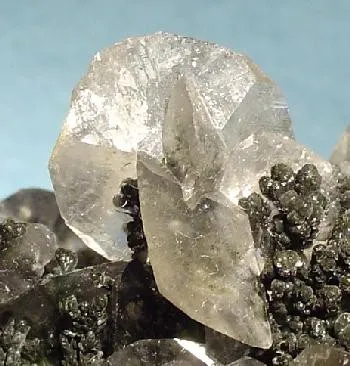 Calcite, Mottramite - image 2