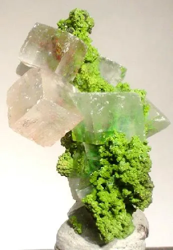 Calcite, Mottramite image