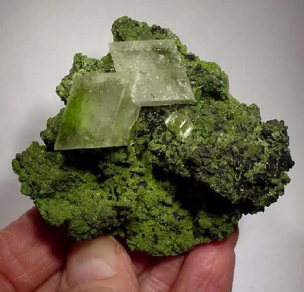 Calcite, Mottramite image