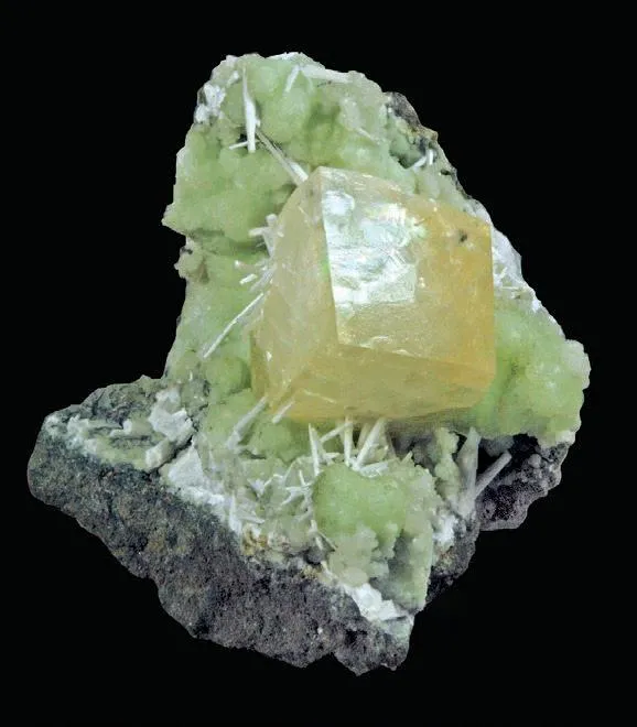 Calcite, Natrolite, Prehnite image